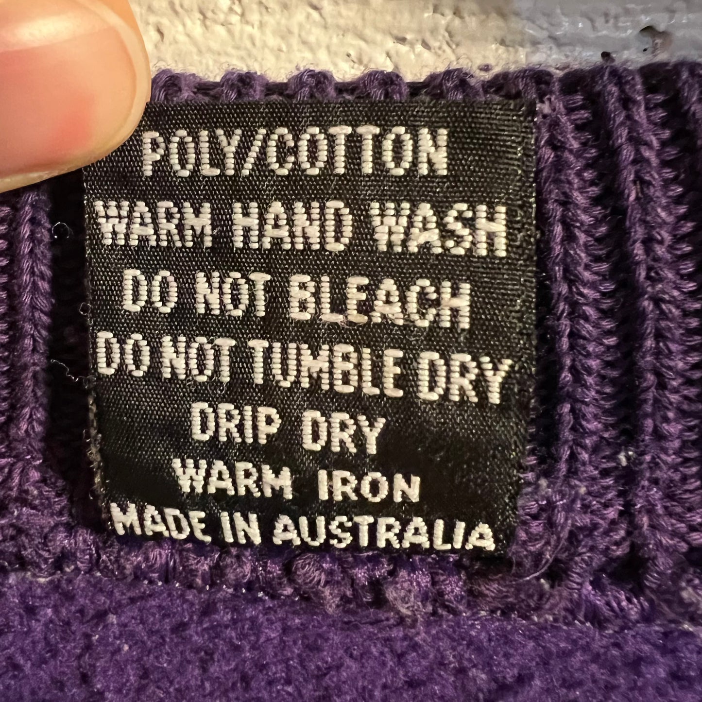 Vintage Embroidered Australia Wildlife Half Knitted/ Half Crewneck Sweatshirt - Size XL - Made In Australia - Purple