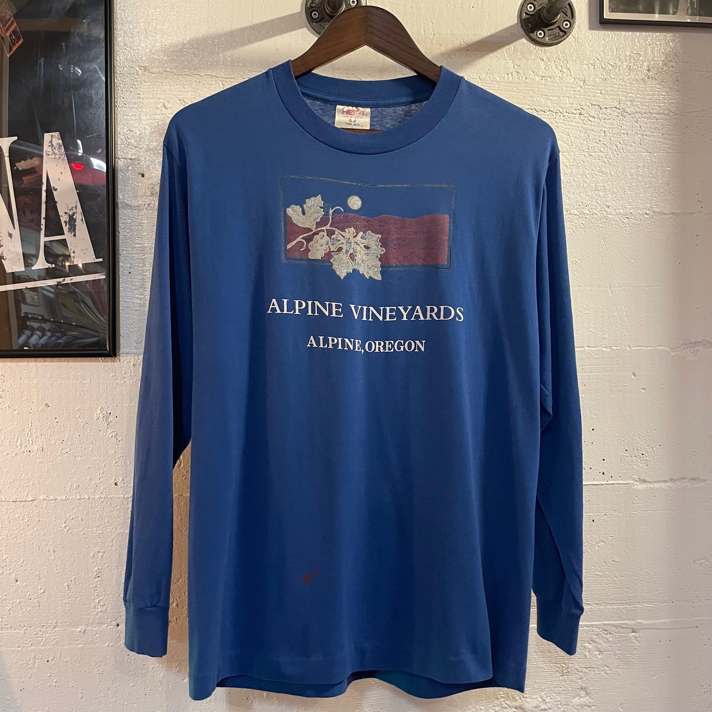 Vintage 1980's Alpine Vineyards Distressed Graphic Single Stitch Long Sleeve T-Shirt - Size Large - Made In USA - Hef-T By Tee Jays