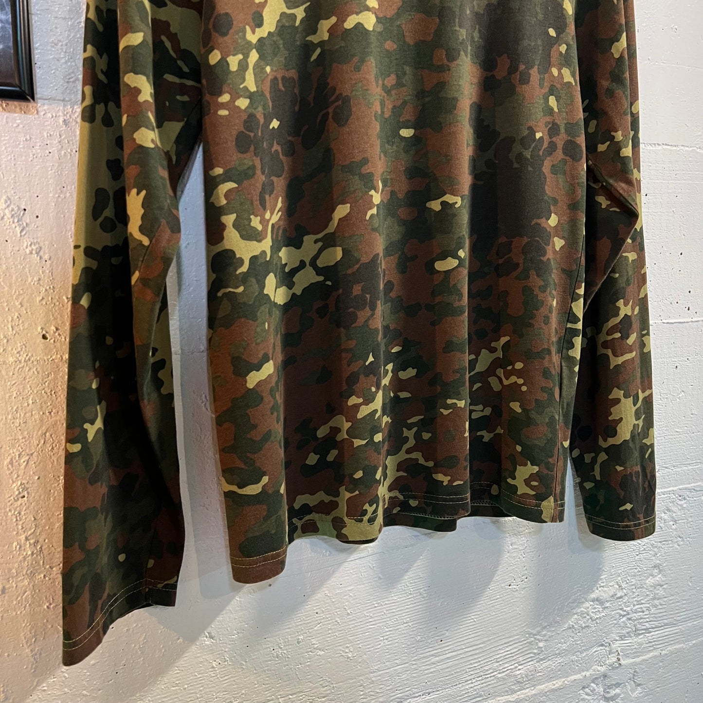 German Mil-Tec Flecktarn Camouflage Long Sleeve Shirt - Size Medium - 100% Cotton - Olive/Beige/Brown