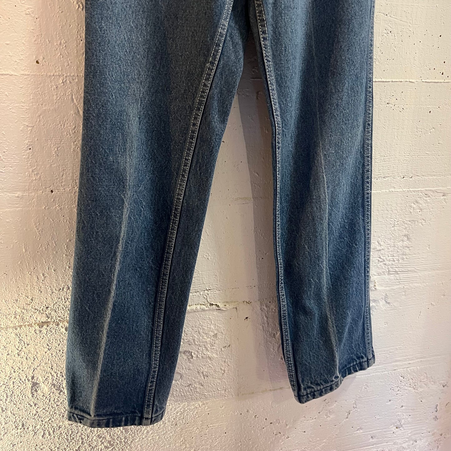 Vintage 1980's Kenny Rogers Western Collection By Karman Women's High Waisted Embroidered Denim Jeans - Size  26" x 30" - Made In USA - Indigo