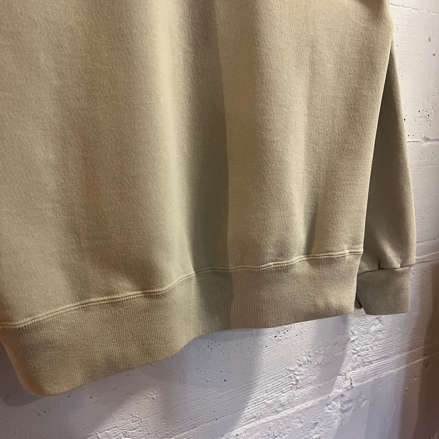 Vintage 90’s Embroidered Champion Crewneck Sweatshirt - Size Medium - Beige