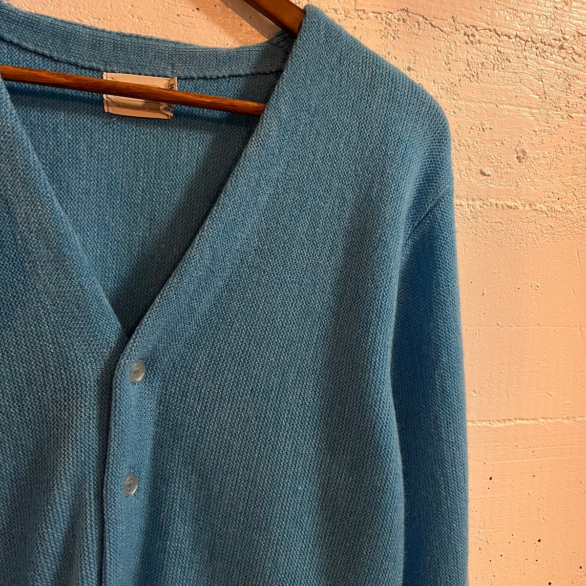 Vintage 60’s/70’s Brent By Montgomery Ward Knitted Cardigan Sweater - Size Medium - Light Blue