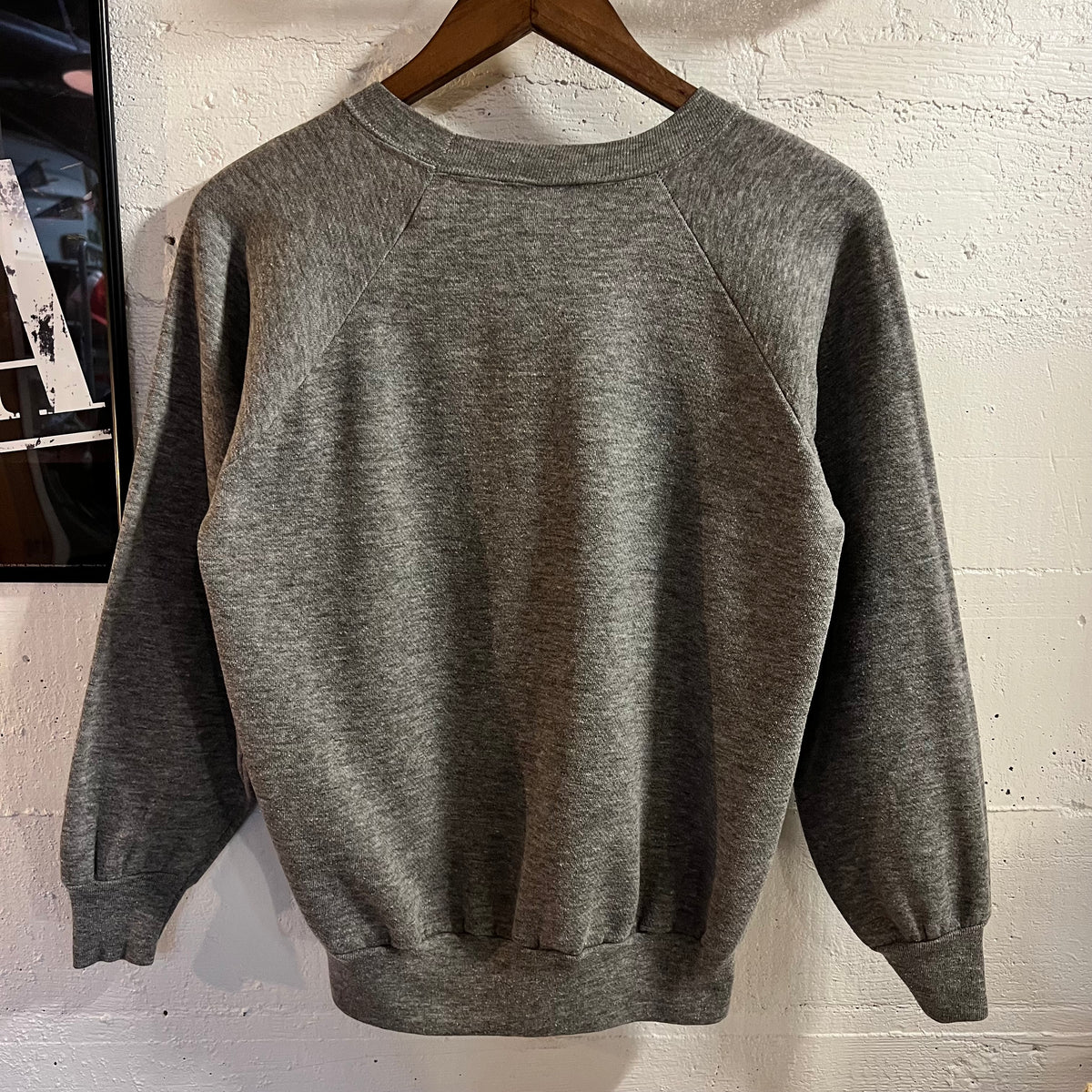Vintage 80’s Plain & Fancy Farm Raglan Crewneck Sweatshirt - Size Medium - Made In USA - Heather Grey/Multi