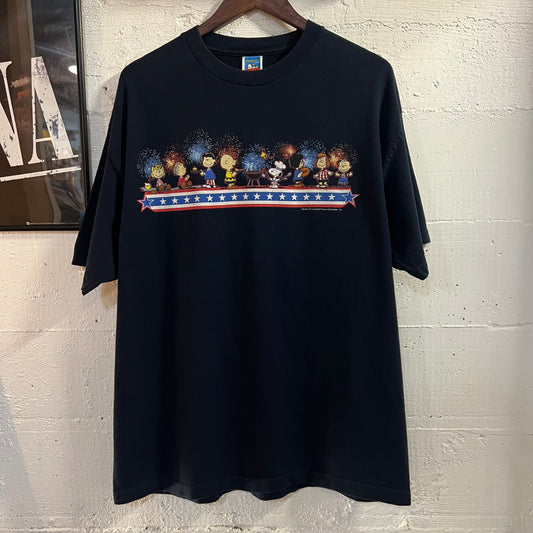 Vintage 90’s Peanuts ‘Fourth Of July’ Graphic T-Shirt - Size XL - Navy/Multicolor