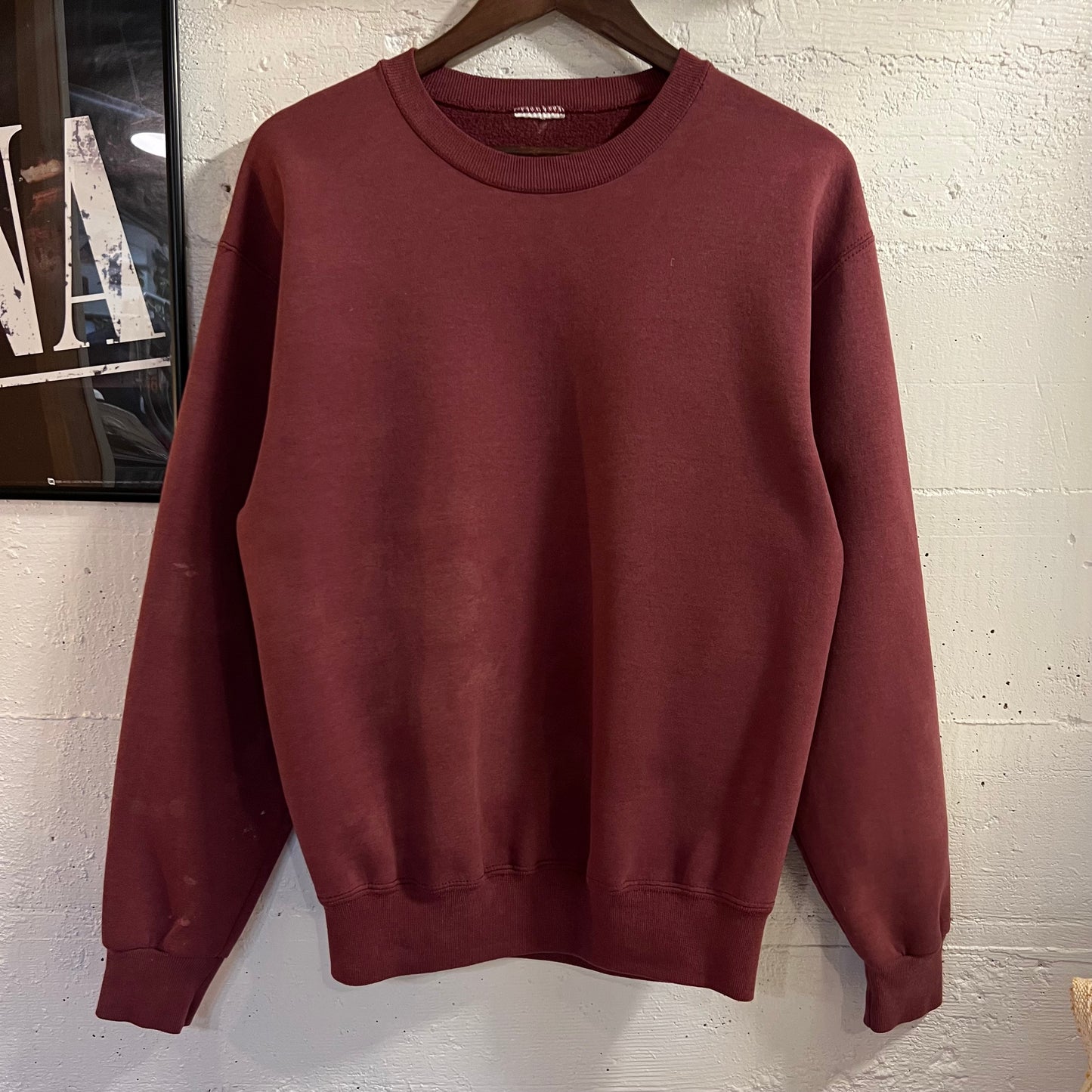 Vintage 90’s Distressed/Faded Blank Crewneck Sweatshirt - Size Large - Maroon