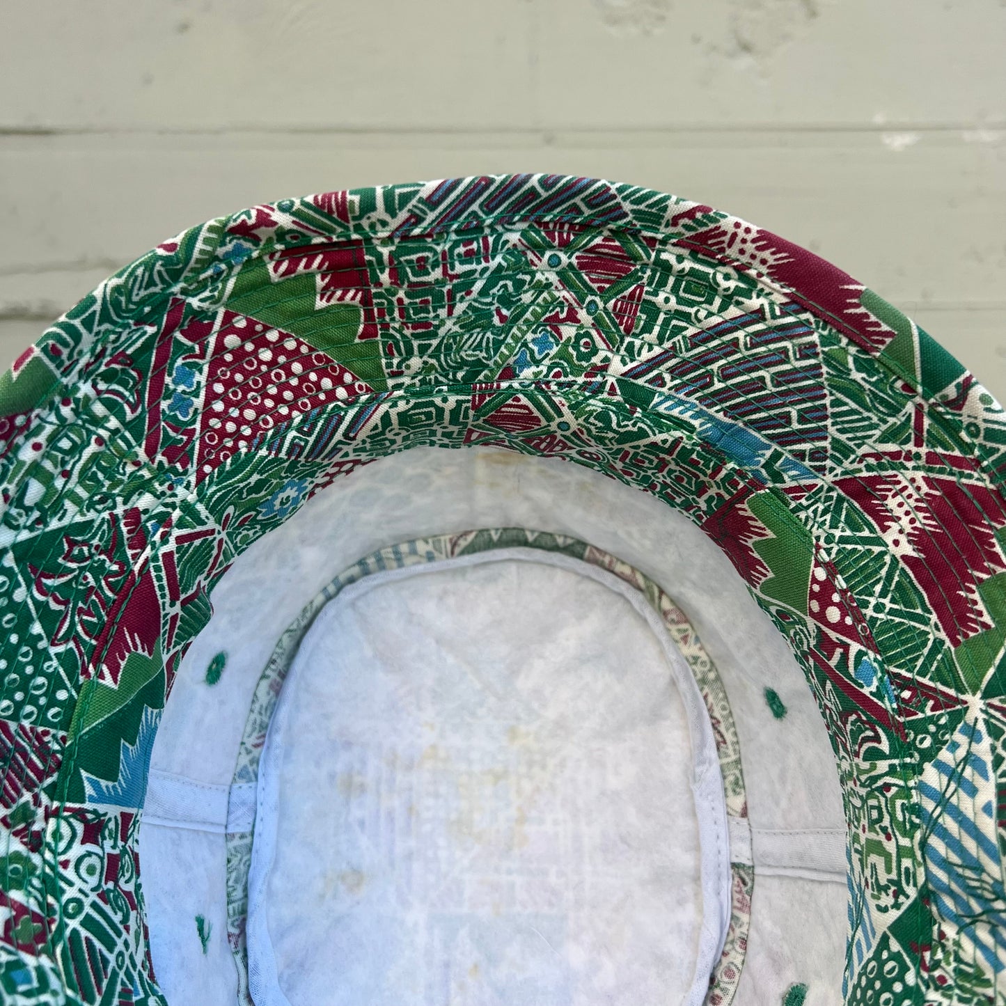 Vintage 1960's Abstract Pattern Bucket Hat - Size Medium - Green/White/Red