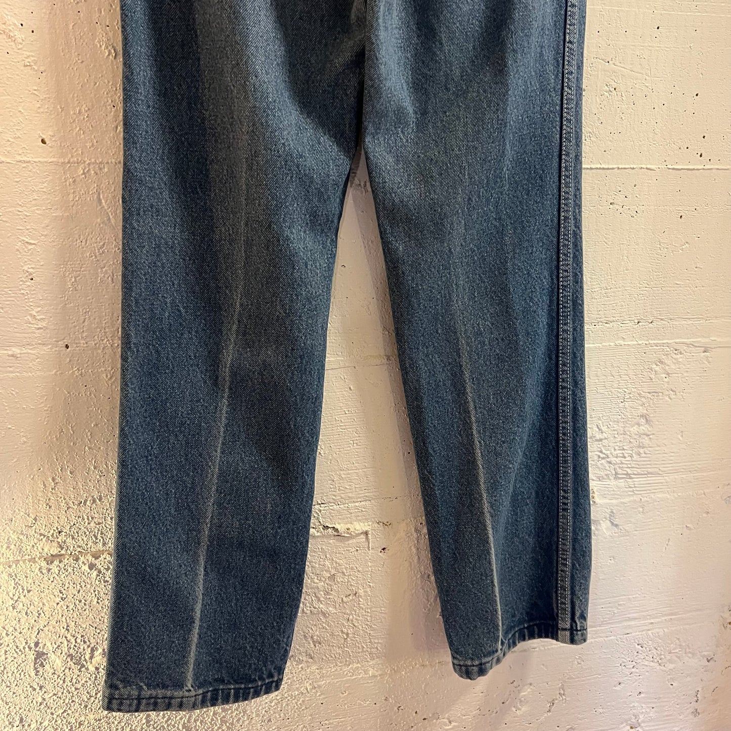 Vintage 1980's Kenny Rogers Western Collection By Karman Women's High Waisted Embroidered Denim Jeans - Size  26" x 30" - Made In USA - Indigo