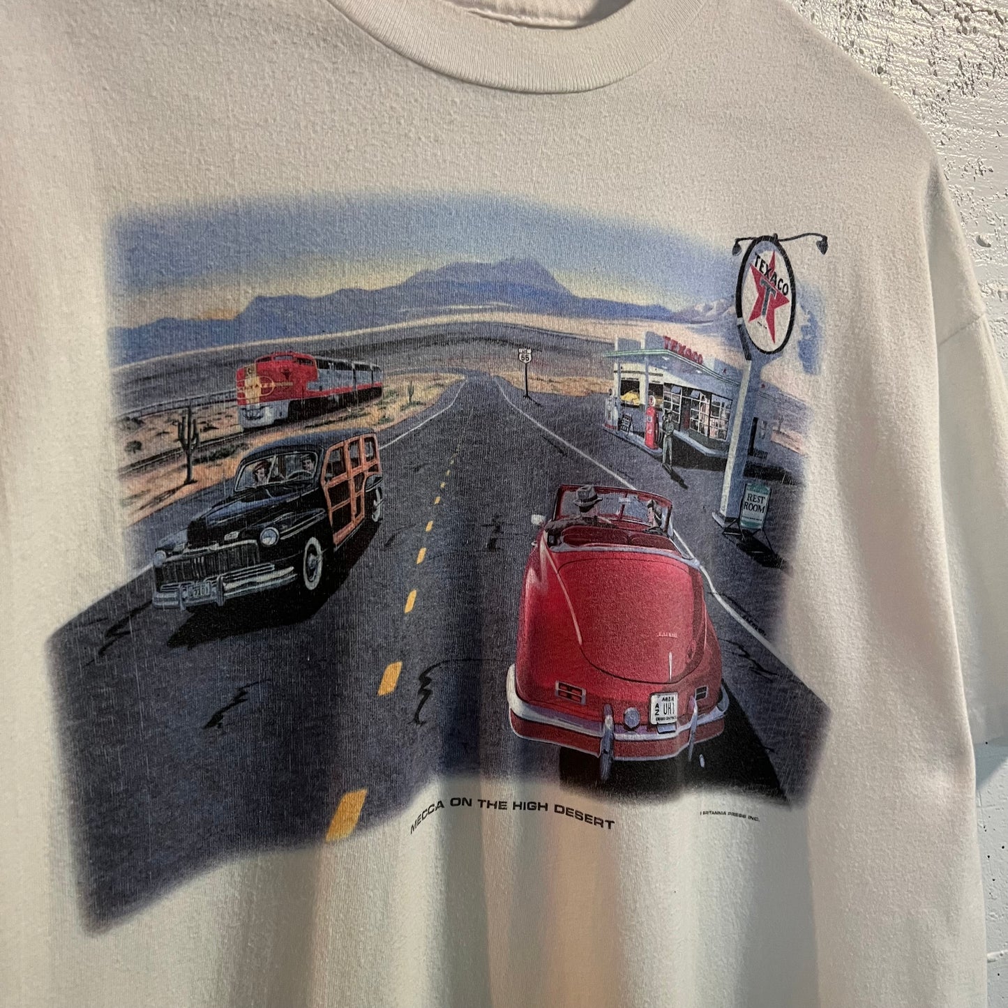 Vintage Texaco ‘Mecca On The High Desert’ Route 66 Car Single Stitch T-Shirt - Size XL - Made In USA - White/Multi