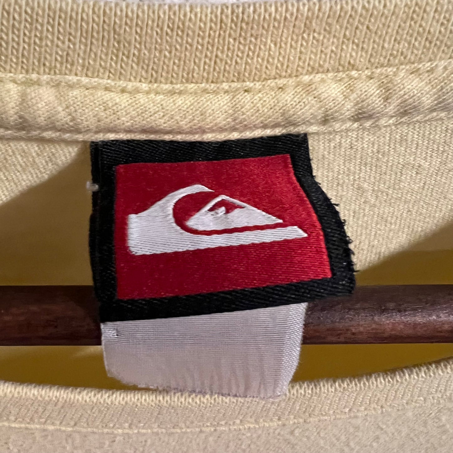 Vintage 2000’s Quiksilver Graphic T-Shirt - Size Medium - Yellow