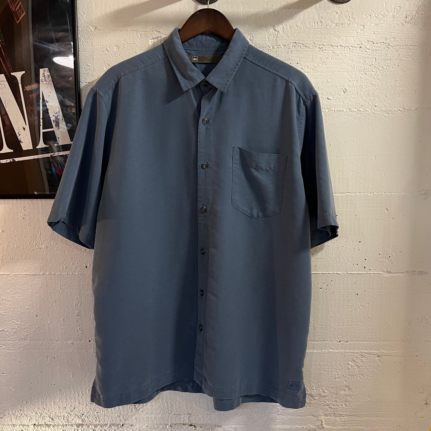 Y2K REI Rayon Short Sleeve Button Up Shirt - Size Large - Blue