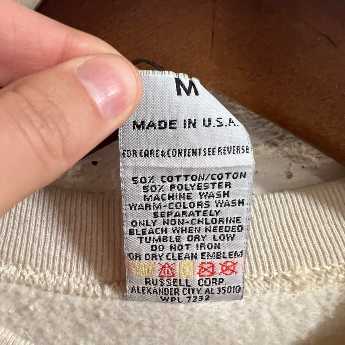 Vintage 90’s Russell ‘I Love Ya This Much!’ Tiger Graphic Crewneck Sweatshirt - Size Medium - Made In USA - Cream/Multi