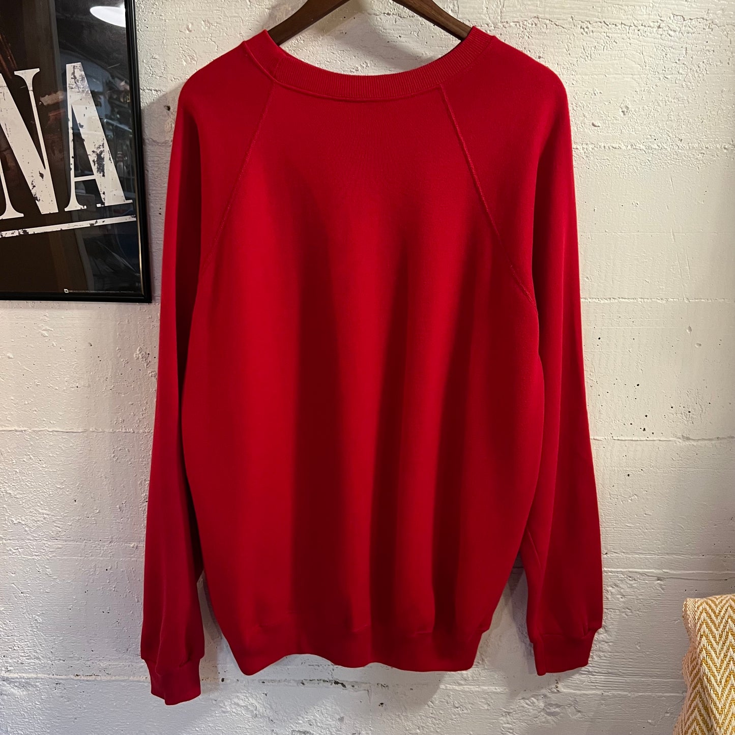 Vintage 80’s Huá Guāng ‘Magnificent Light’ Raglan Sleeve Crewneck Sweatshirt - Size XL - Made In USA - Red/Gold