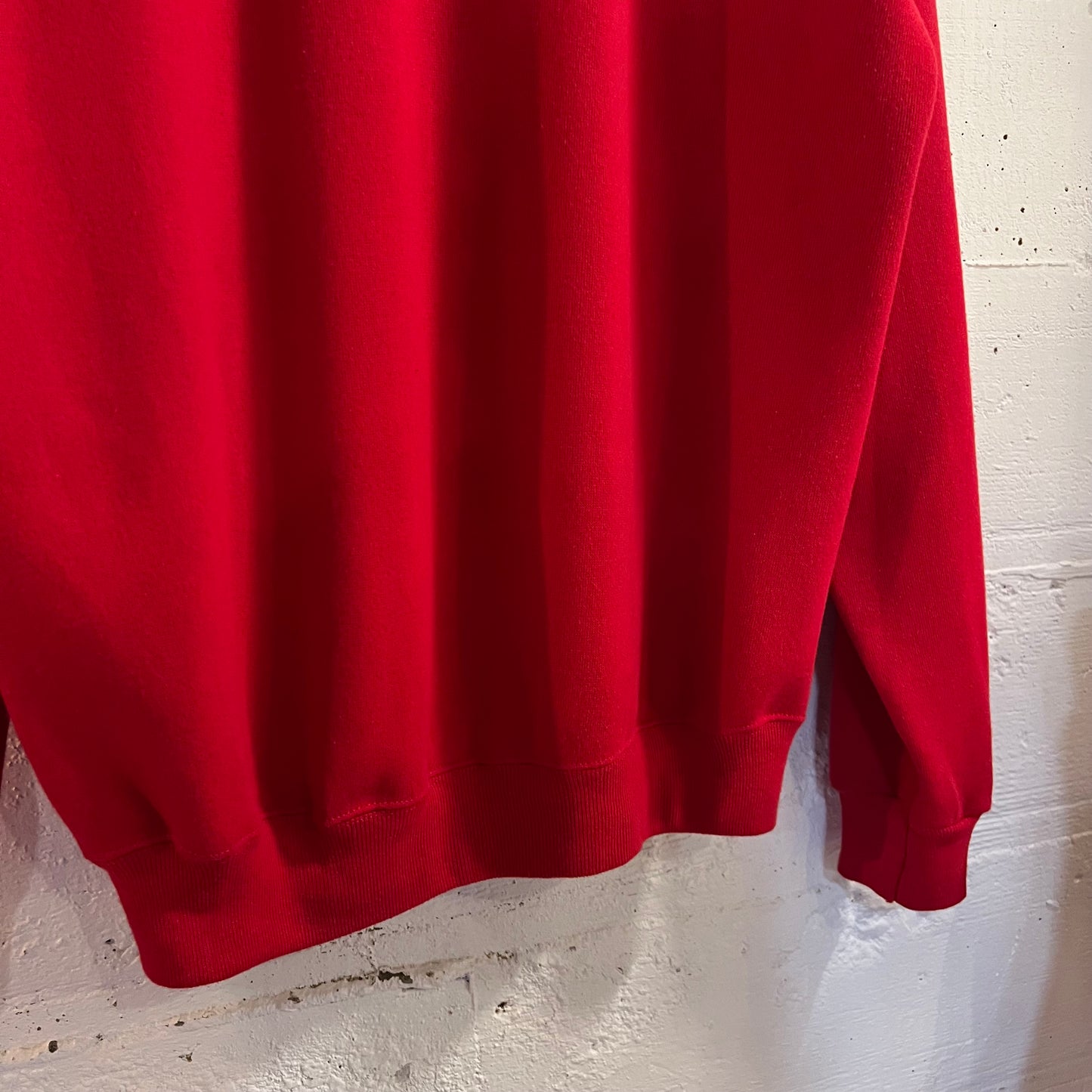 Vintage 80’s Huá Guāng ‘Magnificent Light’ Raglan Sleeve Crewneck Sweatshirt - Size XL - Made In USA - Red/Gold