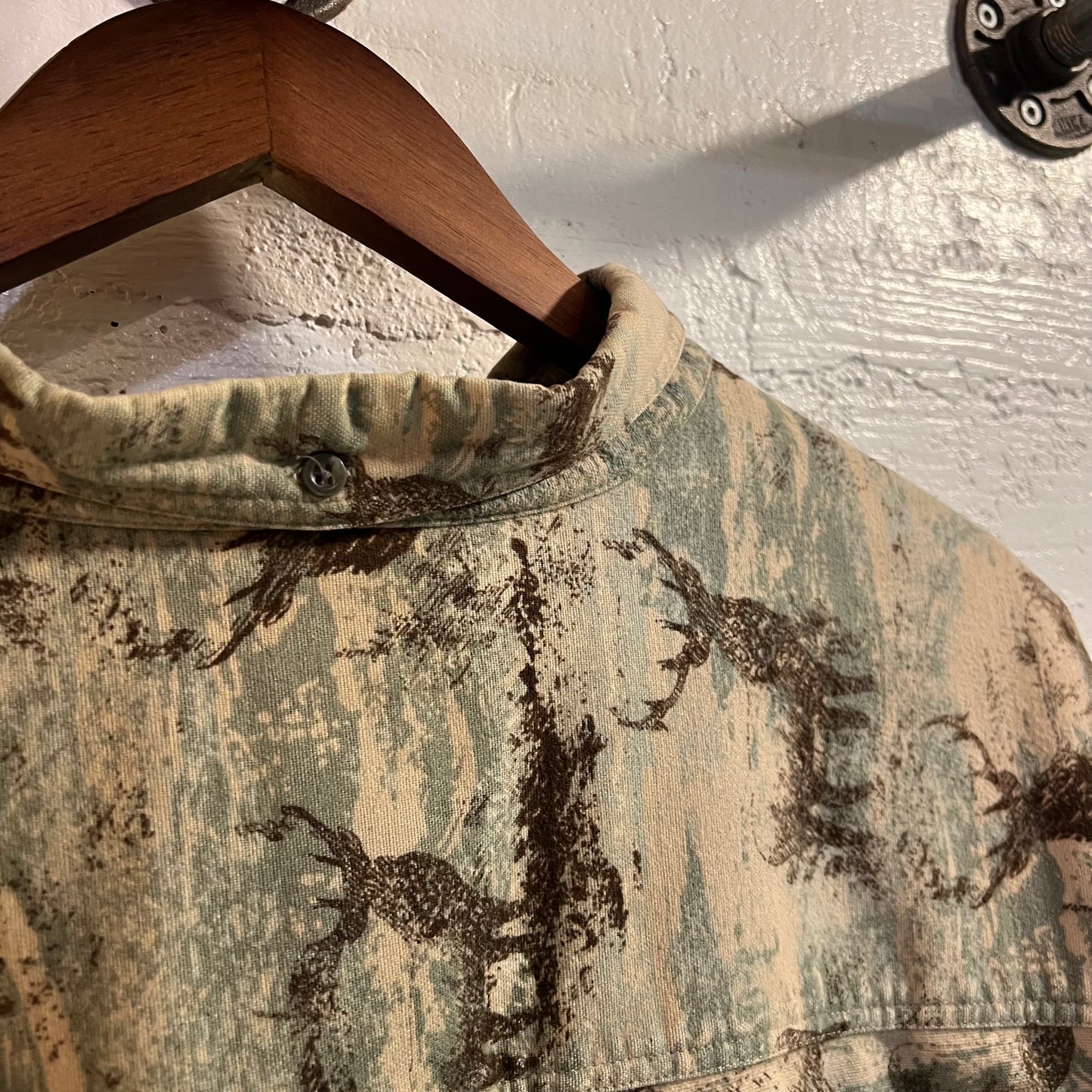 Vintage Y2K Cabela's All Over Deer Print Chamois Cloth Button Down Shirt - Size 3XL - Olive/Beige