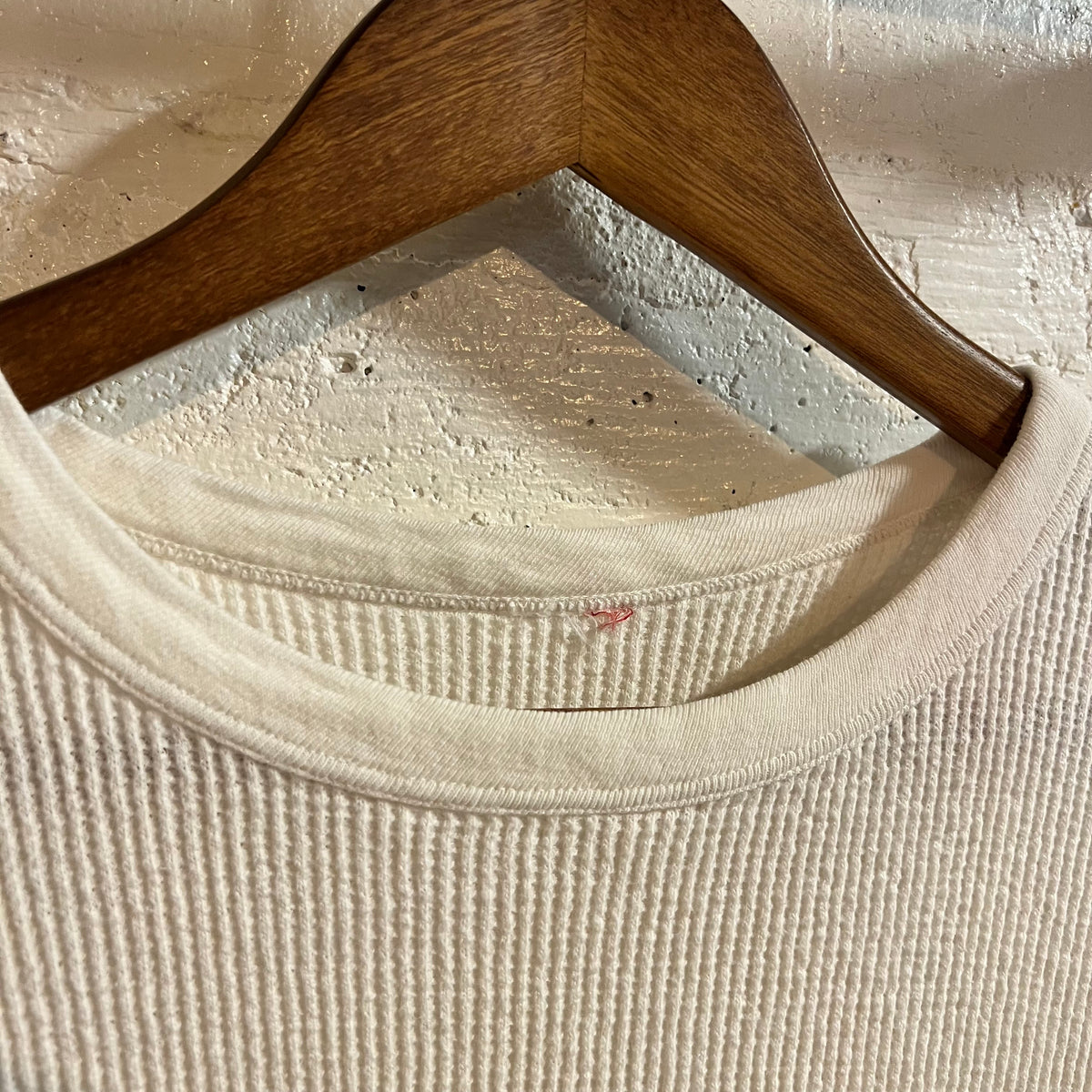Vintage 50's/60's Cotton Waffle Knit Long Sleeve Split Hem Thermal Shirt - Size Medium/Large - Made In USA - White