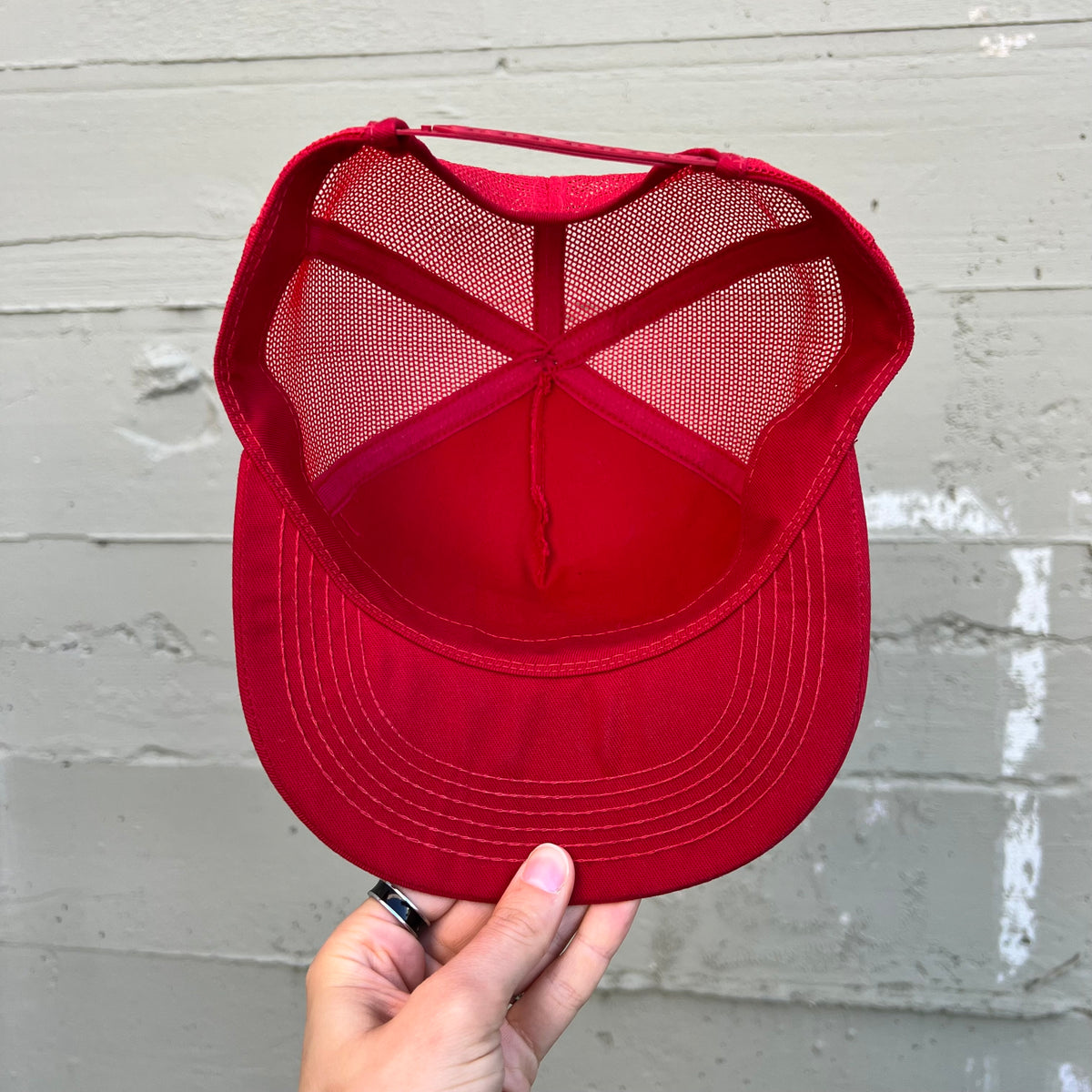 Vintage 1980's Swisher Sweets Felt Logo Mesh SnapBack Trucker Hat  - O/S - Made In USA - Red/White