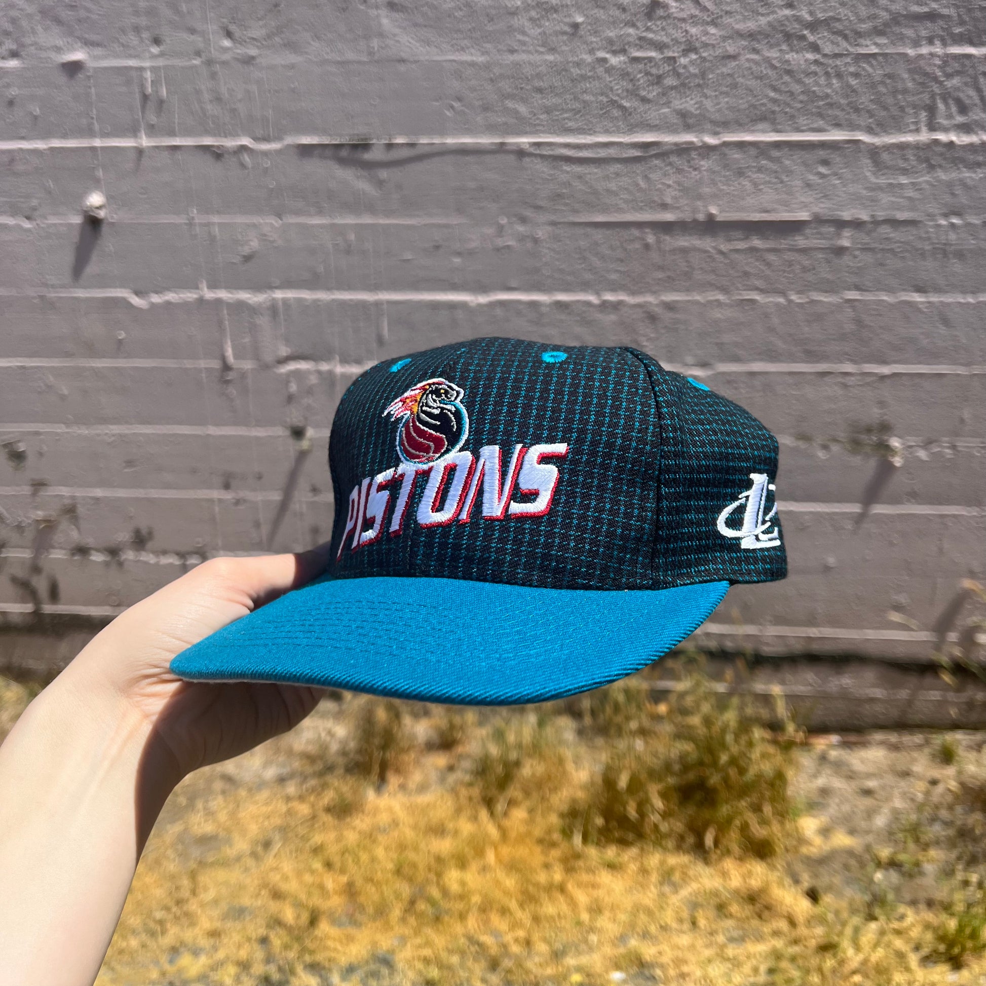 Vintage Detroit Pistons Logo Athletic Grid SnapBack